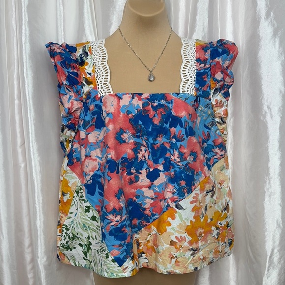 Cupio Blush Floral Patchwork Flutter Sleeve Top Medium - Picture 1 of 5